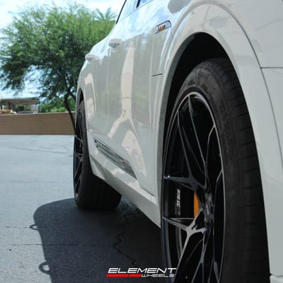 22 Inch Savini SV-F5 in Gloss Black with Double Dark Tint on 2022 Audi E-Tron Sportback