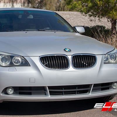 20 Inch Staggered Variant Argon in Gloss Piano Black on a 2004 BMW 525i