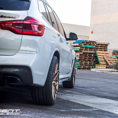 Staggered 21 Inch Rohana RFX10 on a 2019 BMW X3 M40i