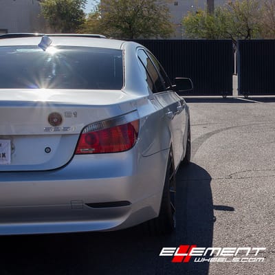 20 Inch Staggered Variant Argon in Gloss Piano Black on a 2004 BMW 525i