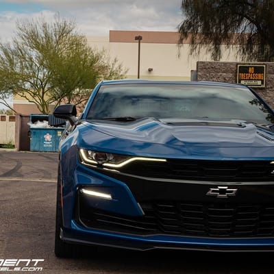 Staggered 20 Inch Variant Krypton in Super Black Chrome on a 2019 Camaro SS 1LE