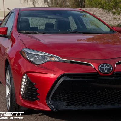 18 Inch MRR VP5 In Gloss SIlver Machined On a 2018 Toyota Corolla