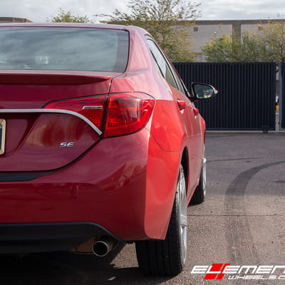 18 Inch MRR VP5 In Gloss SIlver Machined On a 2018 Toyota Corolla