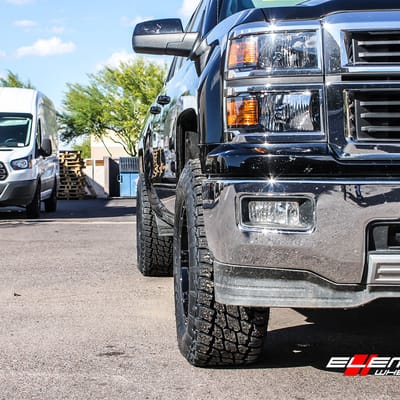 18 inch Helo HE900 on 2015 Chevy Silverado (Leveled)