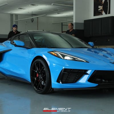 Staggered 20 Inch MRR FS06 in Gloss Black on 2021 Chevrolet Corvette C8