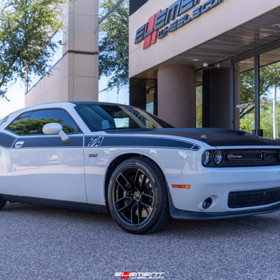 Staggered 20 Inch Vors DG10 in Matte Black on a 2021 Dodge Challenger T/A