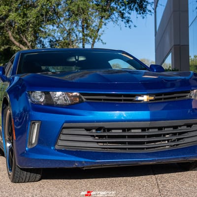 Staggered 20 Inch XIX X61 in Gloss Black w/Stainless Steel Lip on a 2017 Chevrolet Camaro