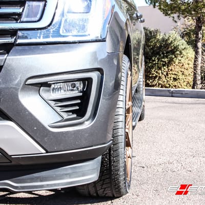 24 inch Ferrada FT3 Brushed Cobre on 2018 Ford Expedition