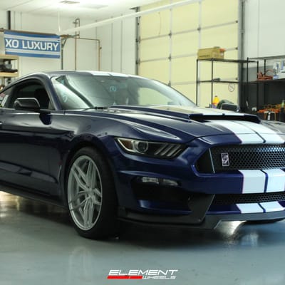 Staggered 20 Inch Ferrada Forged FR5 in Machine Silver on 2020 Ford Mustang
