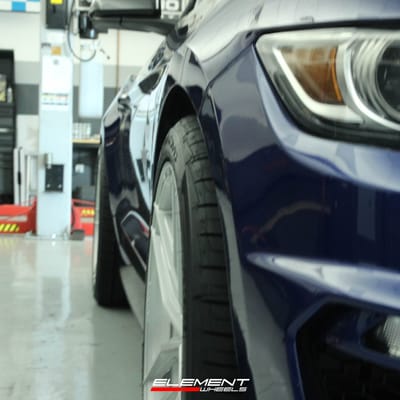 Staggered 20 Inch Ferrada Forged FR5 in Machine Silver on 2020 Ford Mustang