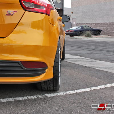 18x9 Ground Force GF07 Silver/Machined on 2016 Ford Focus ST w/ Specs