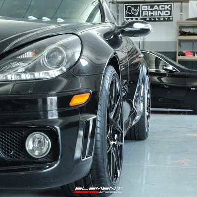Staggered 19 Inch Ace Alloy AFF11 in Gloss Piano Black on 2007 Mercedes Benz SLK55 AMG