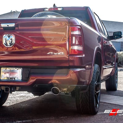 24 inch Giovanna Haleb Gloss Black on 2019 Ram 1500