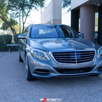 20 Inch Touren TR92 in Gloss Graphite Machined on a 2014 Mercedes Benz S560