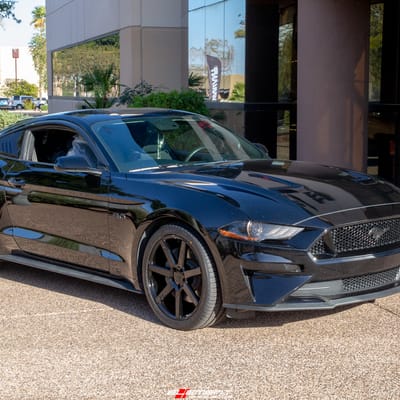 Staggered 20 Inch Niche Verona M168 in Gloss Black on a 2021 Ford Mustang