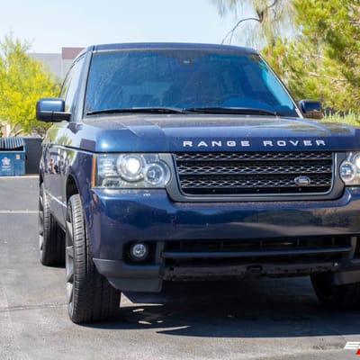 24 Inch Redbourne Kensington In Gloss Gunmetal on a 2011 Land Rover Range Rover HSE