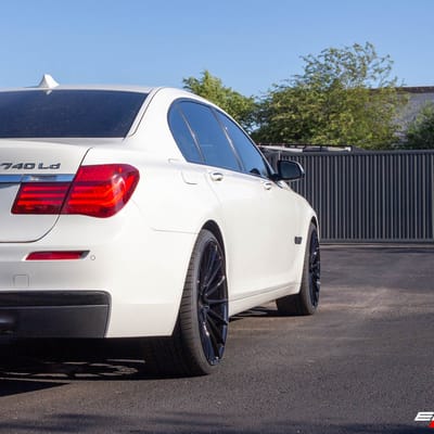 Staggered 22 Inch Savini BM16 in Gloss Black on a 2015 BMW 740LD X-Drive