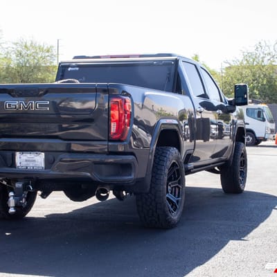 22 Inch 4Play Off-Road 4P70 in Brushed Black on a 2020 GMC 3500