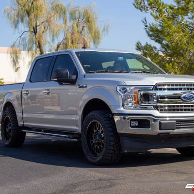 20 Inch XD Series XD842 Snare in Gloss Black w/Gray Tint on a 2019 Ford F-150