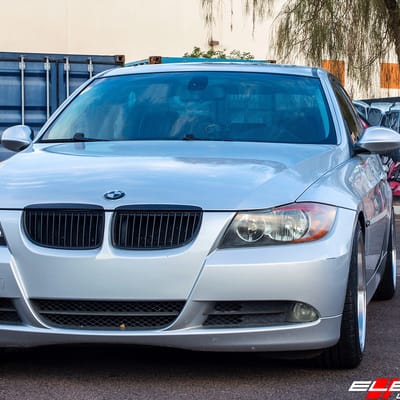 18 inch JNC 005 Gold w/ Machined Lip on 2007 BMW 328i Sedan