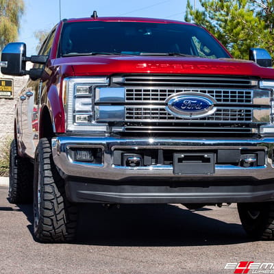 18 inch Metal Moto MO951 Chrome on 2019 F-250 Platimum