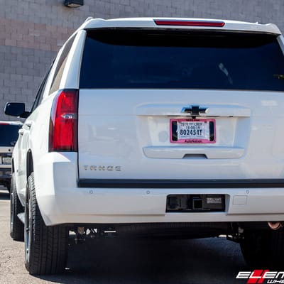 18 inch V-Rock VR8 Extractor Gloss Black on 2019 Chevrolet Tahoe