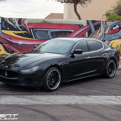 Staggered 20 Inch Variant PN-15 Fully Forged Gloss Black Face/ Polished Lip on a 2016 Maserati Ghibli
