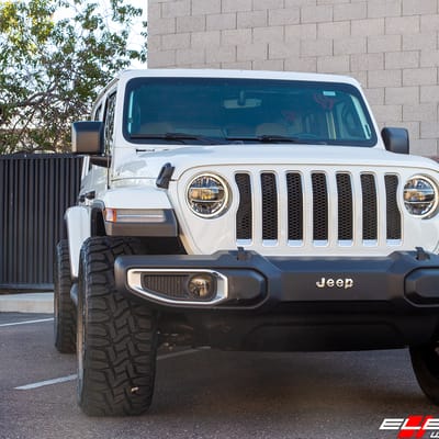 20 inch RBP 94R Gloss Black w/ Chrome Accents on 2018 Jeep Wrangler JL Sahara