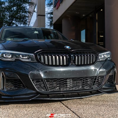Staggered 20 Inch Variant Radon in Gloss Piano Black on a 2020 BMW M340i