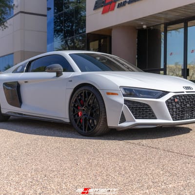 Staggered 20 Inch Rohana RFX10 in Gloss Black on a 2020 Audi R8