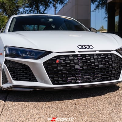 Staggered 20 Inch Rohana RFX10 in Gloss Black on a 2020 Audi R8