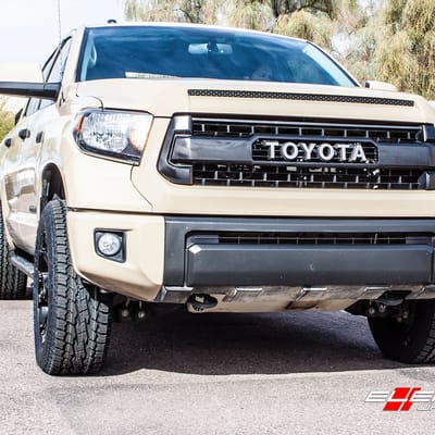 20 inch Fuel Off-Road Vapor All Matte Black D560 on 2016 Toyota Tundra (Leveled)
