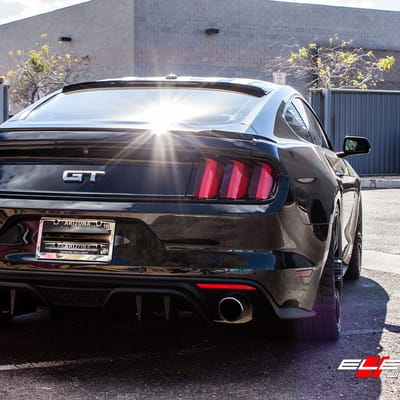20 inch Variant Krypton Gloss Piano Black w/ Red Cap on 2015 Ford Mustang Eco/5.0 w/ 4 Piston Brembos
