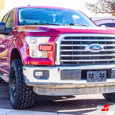 18 inch XD Series XD829 Hoss II Satin Black machined w/ Dark Tint on 2016 Ford F-150 (Leveled)