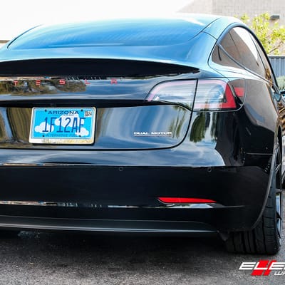 Variant Argon Gloss Piano Black on 2019 Tesla Model 3 Performance Long Range
