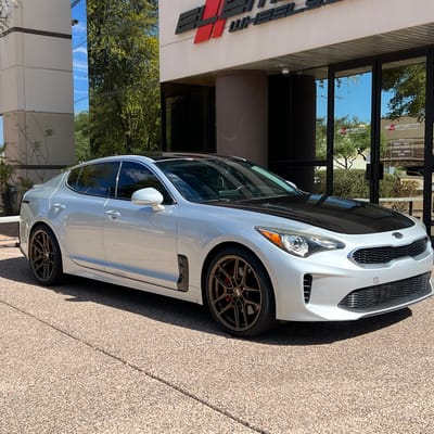 20 Inch Staggered Variant Helium Gloss Bronze on a 2018 Kia Stinger