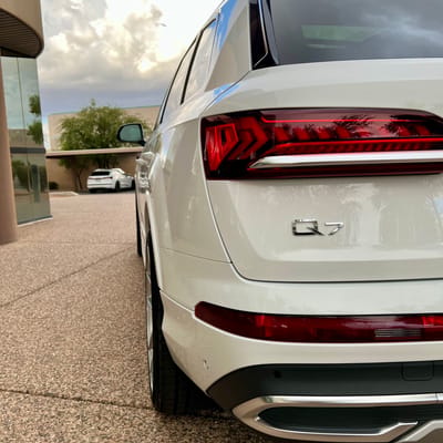 22 inch Ace Alloy AFF02 Brushed Aluminum on a 2023 Audi Q7