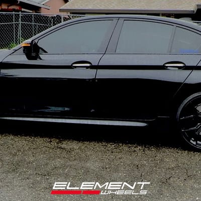 20 Staggered Vossen HF-5 Gloss Black on a 2018 BMW M550i X-Drive