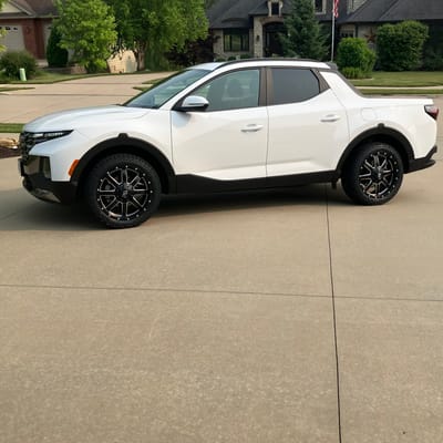 20 inch Fuel Off-road Maverick Matte Black w/ Milled Accent D538 on a 2022 Hyundai Santa Cruz