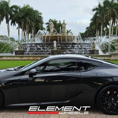 22 inch Staggered Vossen HF-2 in Gloss Black on a 2021 Lexus LC500