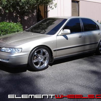 Motegi DP6 Chrome Wheels on 95 Honda Accord w/ Specs