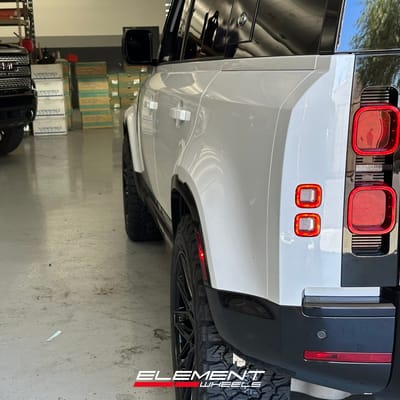 20 Inch Vossen HF-7 Gloss Black on a 2023 Land Rover Defender