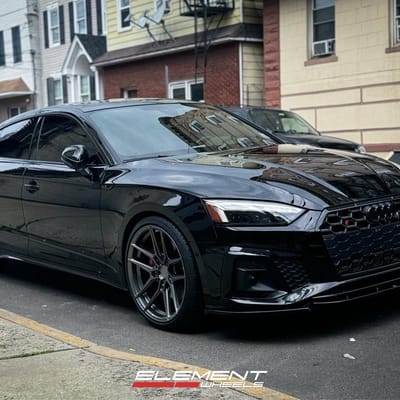 20 inch Variant Helium Gloss Gunmetal on 2022 Audi S5