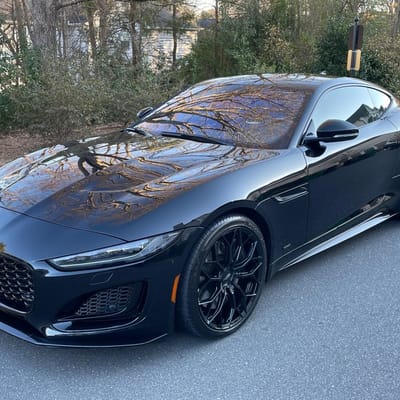 20 Staggered Ace Alloy AFF09 in Gloss Black on a 2024 Jaguar F-Type V8