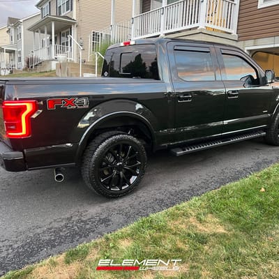 22x9.5 OE Concepts Replica 2018 Ford Platinum in Gloss Black FD05 on a 2015 Ford F-150