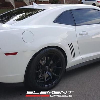 20 inch Staggered Varro VD01 Satin Black on 2015 Chevy Camaro ZL1 w/ Specs