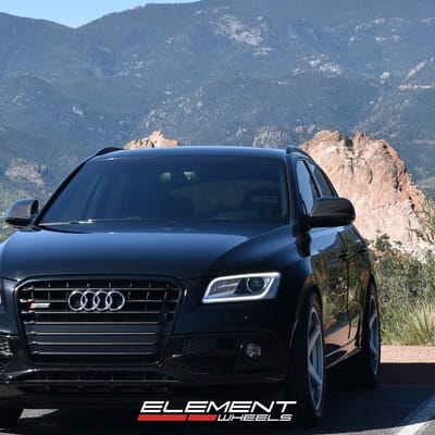 20 Inch Variant Sena Gloss Silver on a 2016 Audi SQ5