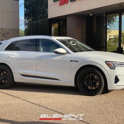 21 inch MRR FS06 in Gloss Black on a 2019 Audi E-Tron