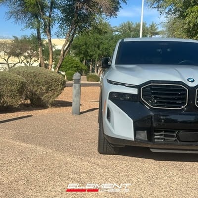 Staggered 22 Variant TWT Gloss Black on a 2024 BMW XM