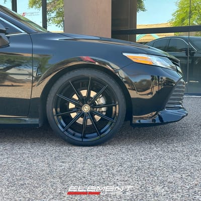20 inch Curva Concepts CFF46 in Gloss Black on a 2019 Toyota Camry
